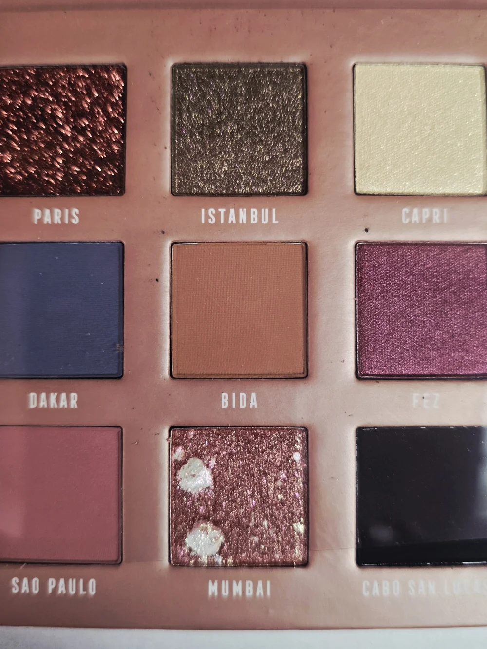 BOSSY by Aishetu vibrant eyeshadow